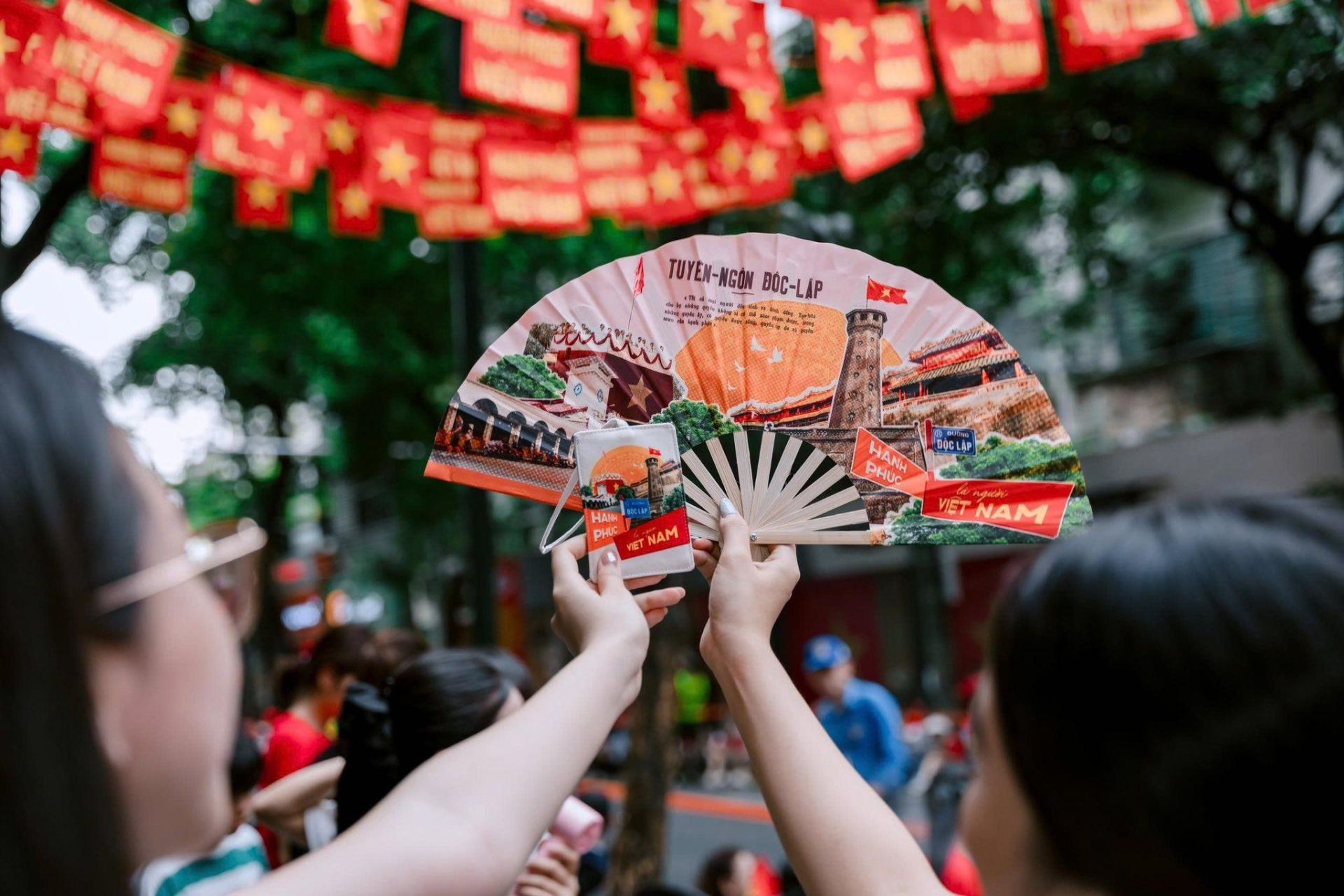 SHB lan tỏa niềm tự h&agrave;o d&acirc;n tộc qua chiến dịch &ldquo;Hạnh ph&uacute;c l&agrave; người Việt Nam&rdquo;