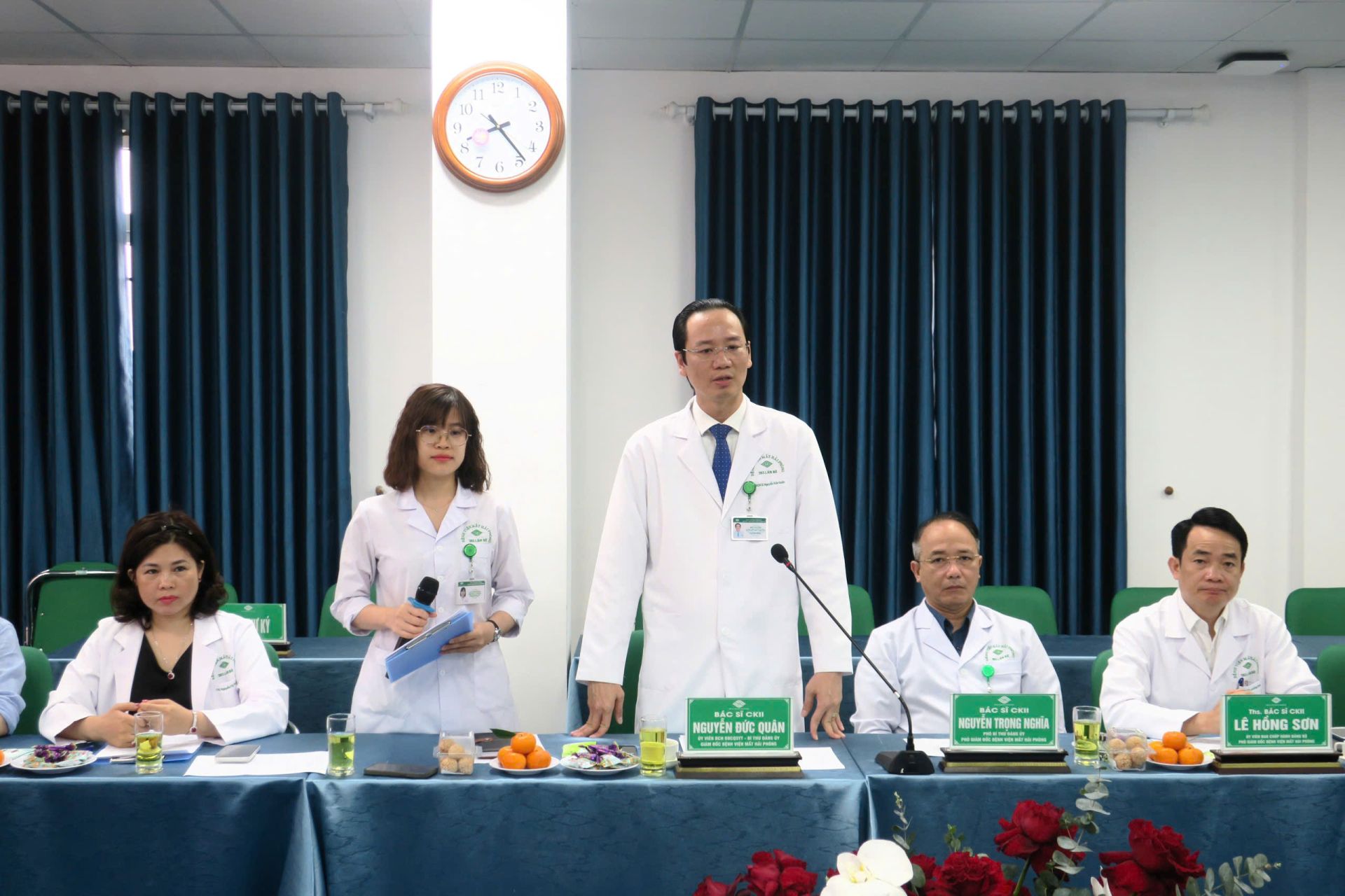 BSCKII Nguyễn Đức Qu&acirc;n, Gi&aacute;m đốc Bệnh viện Mắt Hải Ph&ograve;ng ph&aacute;t biểu.