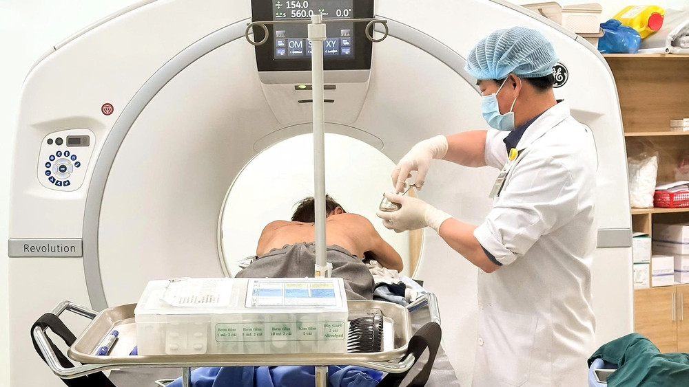 Siết chặt hoạt động khám chữa bệnh nhân đạo, ngăn chặn trục lợi bảo hiểm y tế