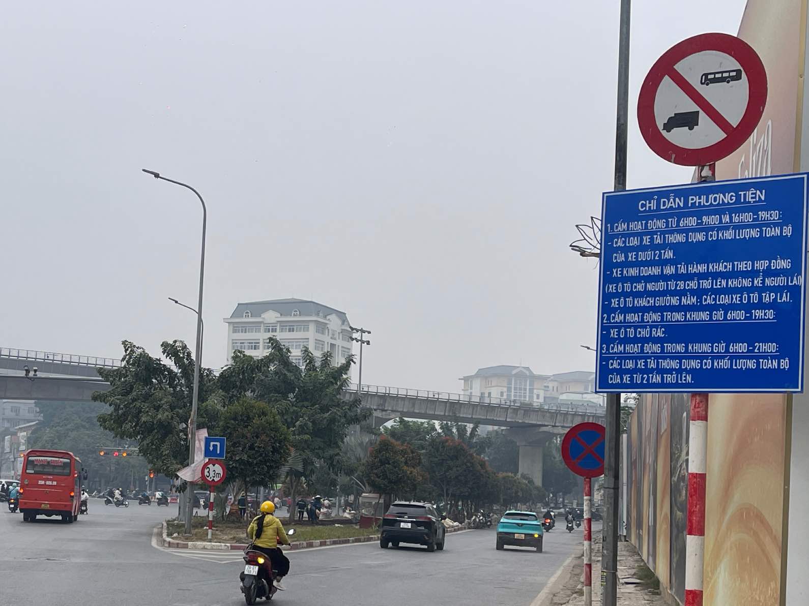 Hà Nội mở rộng phạm vi cấm xe tải vào nội đô và lời giải cho băn khoăn của chủ xe bán tải