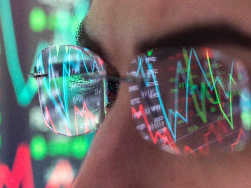 Chứng khoán phiên sáng 18/3: Cổ phiếu VIC trở lại, VN-Index nới đà tăng