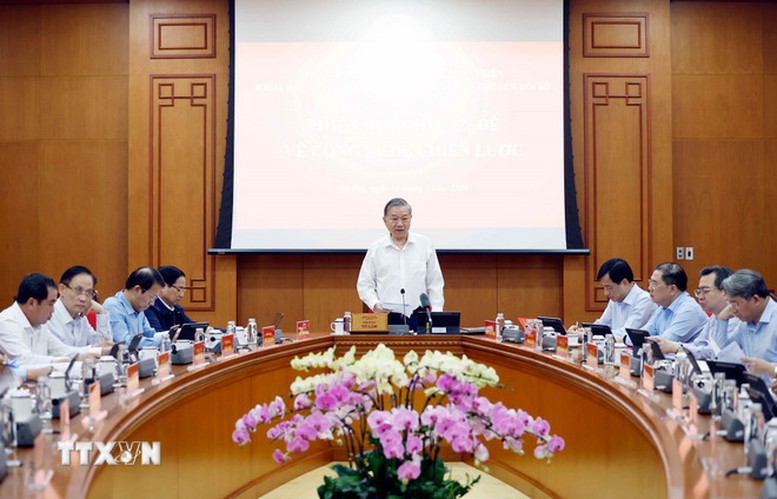 Tổng B&iacute; thư đề nghị, doanh nghiệp phải thực sự trở th&agrave;nh trung t&acirc;m của hệ sinh th&aacute;i c&ocirc;ng nghệ - Ảnh: TTXVN