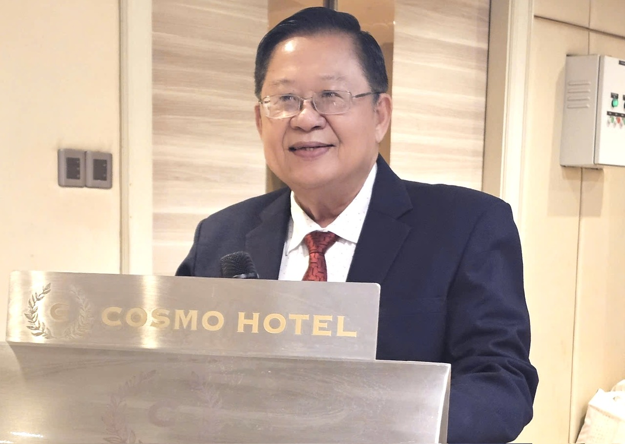 Chủ tịch Hiệp hội Du lịch ĐBSCL Trần Việt Phường ph&aacute;t biểu với Hội nghị