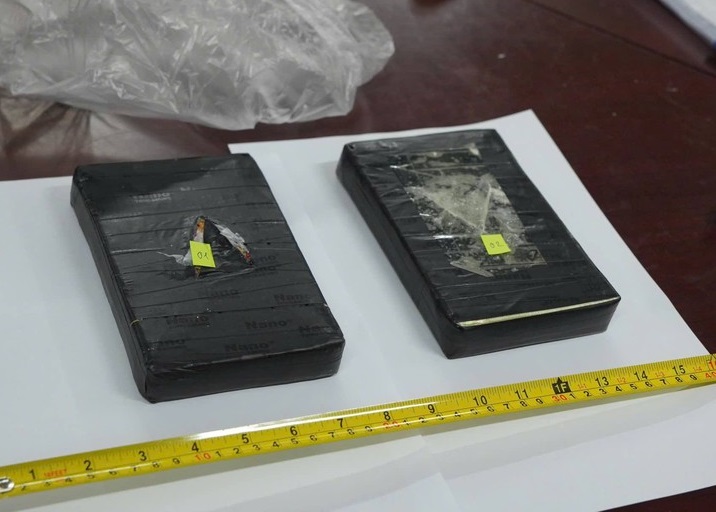 Cao Bằng: Khởi tố đối tượng mua bán trái phép hai bánh heroin