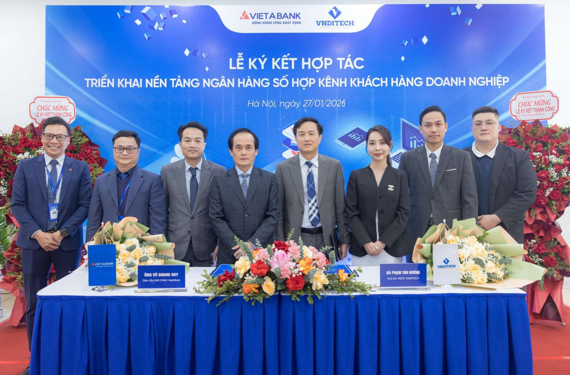 Lễ k&yacute; kết hợp t&aacute;c triển khai nền tảng ng&acirc;n h&agrave;ng số hợp k&ecirc;nh kh&aacute;ch h&agrave;ng doanh nghiệp