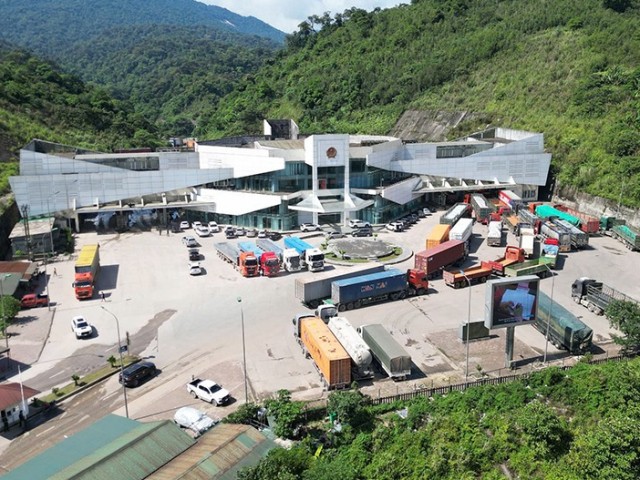 Cửa khẩu quốc tế Cầu Treo.