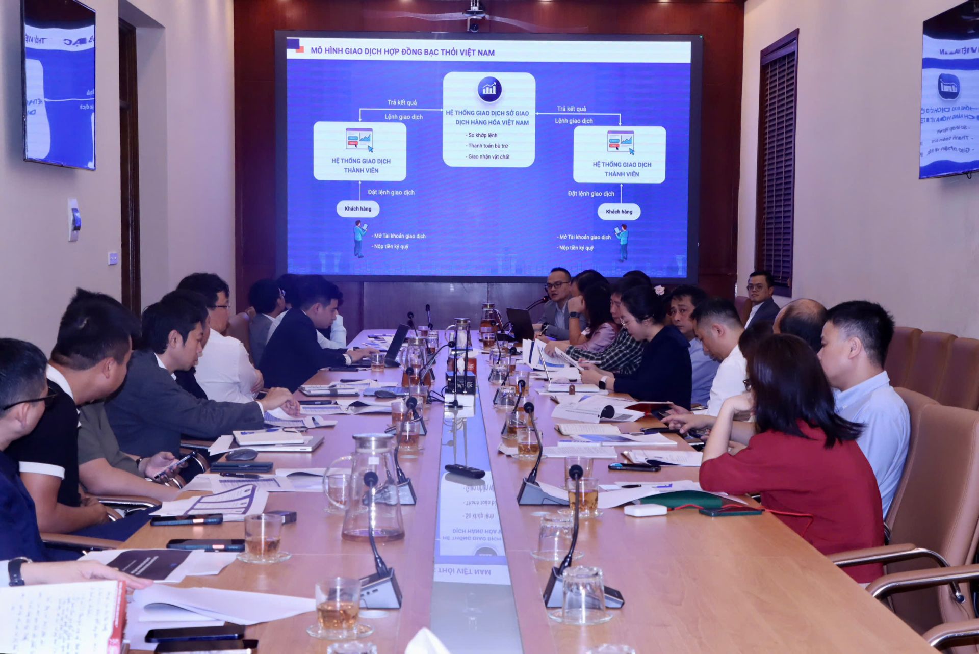 Xem xét niêm yết mặt hàng bạc trên Sở Giao dịch Hàng hóa Việt Nam, bảo đảm minh bạch và an toàn thị trường