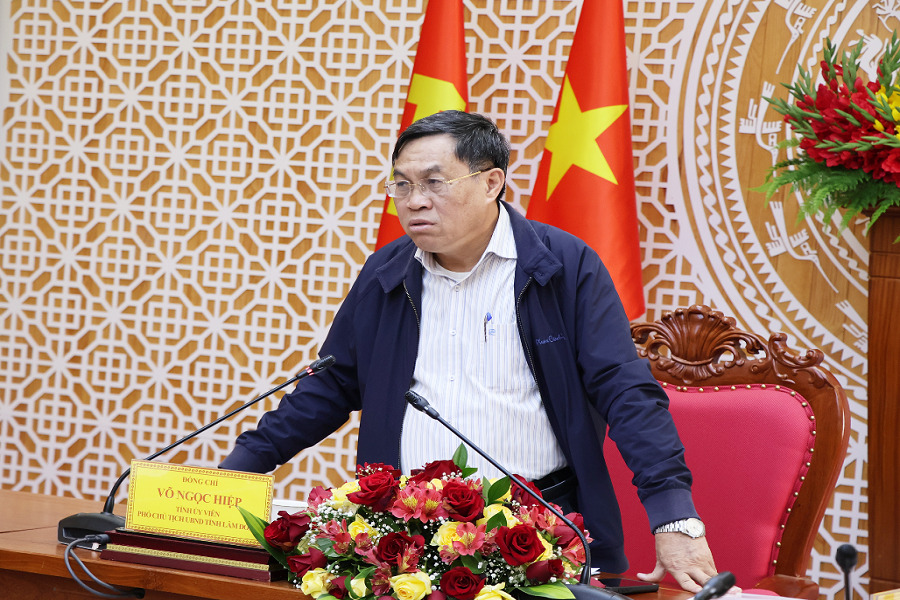 Ph&oacute; Chủ tịch UBND tỉnh V&otilde; Ngọc Hiệp chủ tr&igrave; buổi l&agrave;m việc.