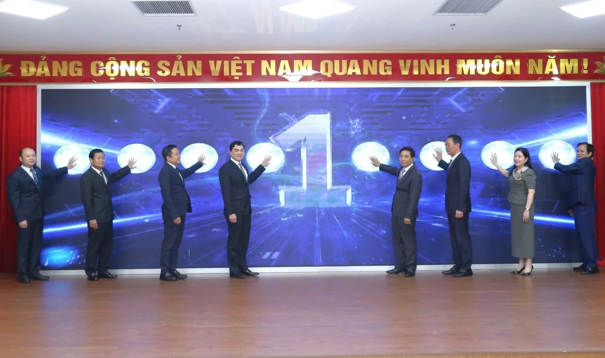 Lễ vận hành chính thức Trung tâm giám sát, điều hành thông minh (IOC) tỉnh Thanh Hóa