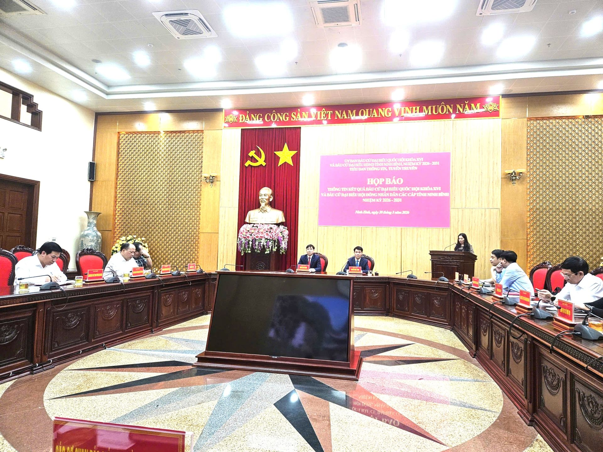 Quang cảnh hội nghị Quang cảnh hội nghị