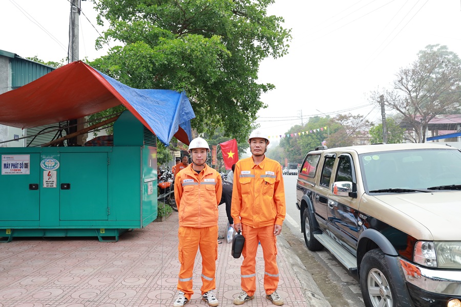 Điện lực Điện Biên đảm bảo cấp điện an toàn cho Lễ khởi công đồng loạt 5 trường liên cấp vùng biên