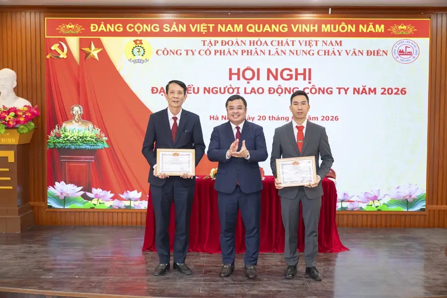 Công ty Cổ phần Phân lân Nung chảy Văn Điển: Đoàn kết – Đổi mới – Phát triển bền vững