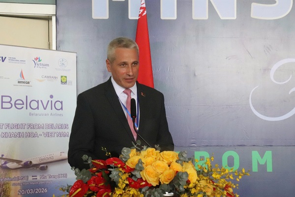 Đại diện phía Belarus phát biểu Đại diện phía Belarus phát biểu