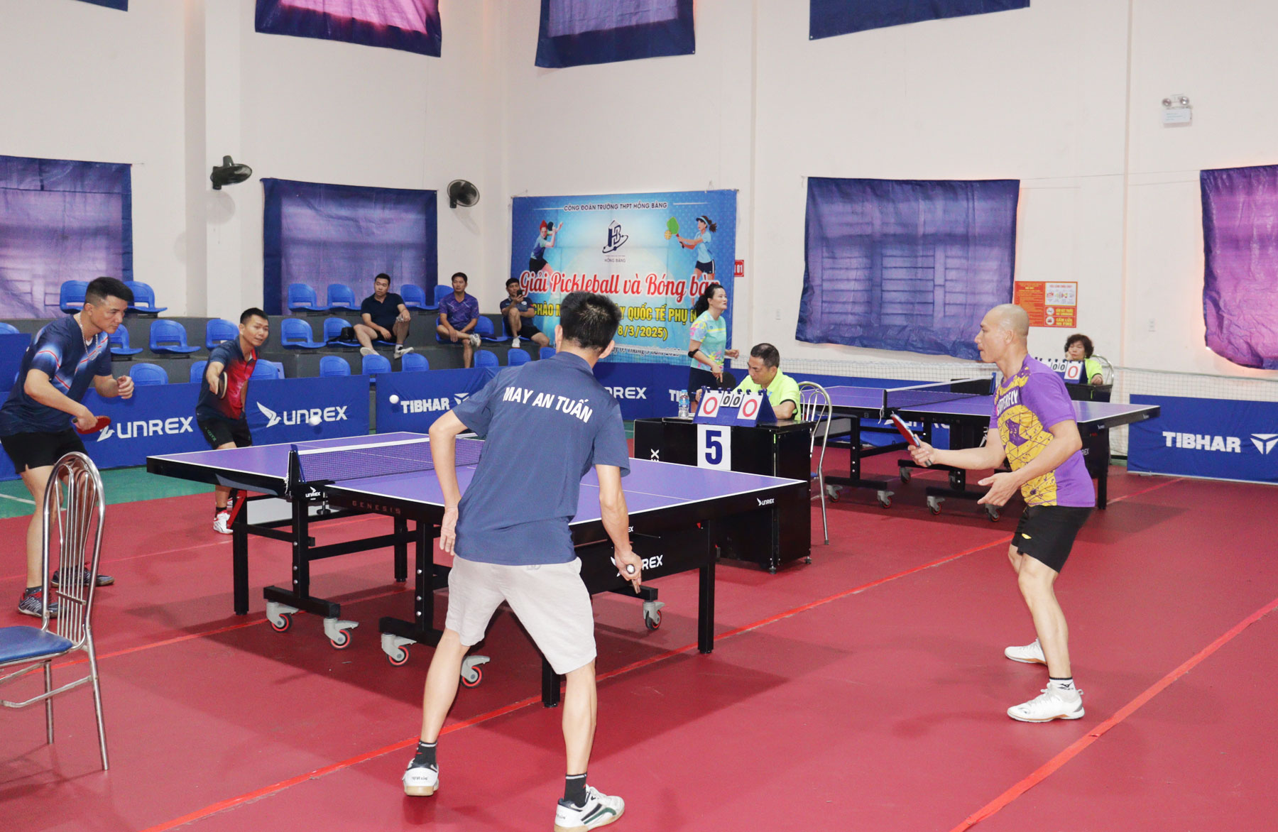 Gần 300 vận động viên tham gia giải Bóng bàn mở rộng phường Hồng Bàng lần thứ I, năm 2026