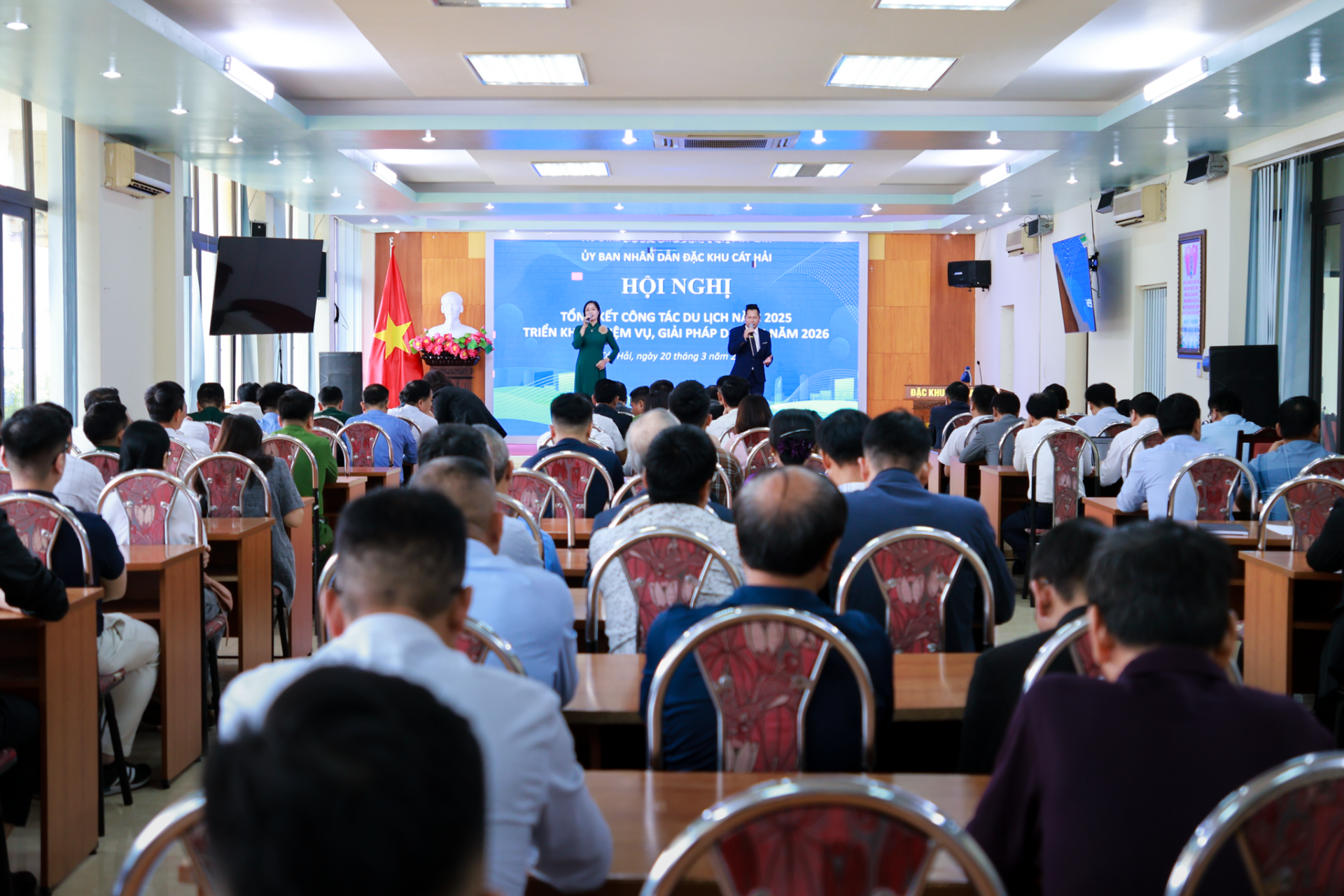 Quang cảnh hội nghị. Quang cảnh hội nghị.