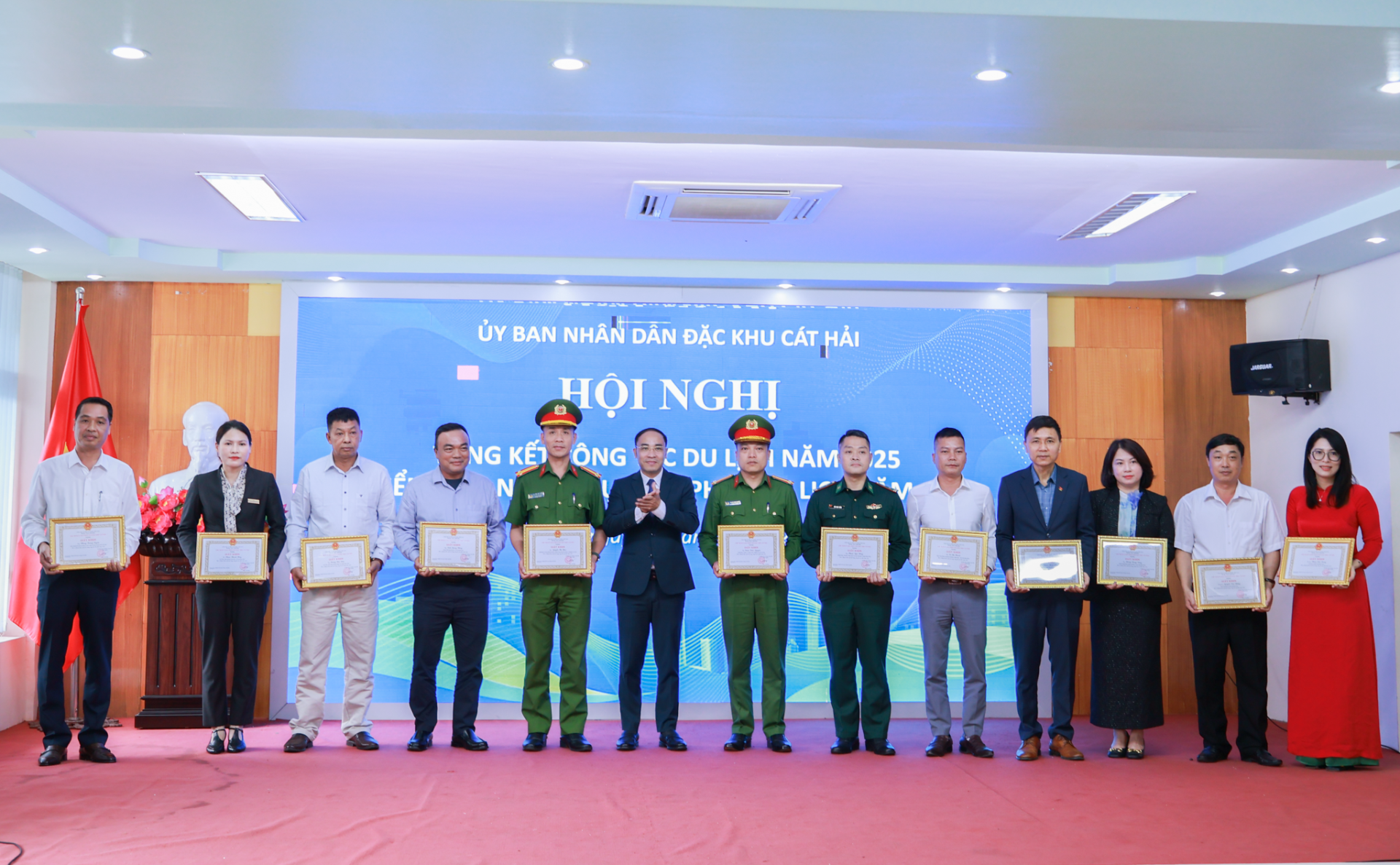 Định hướng phát triển xanh, nâng tầm vị thế Du lịch Cát Bà