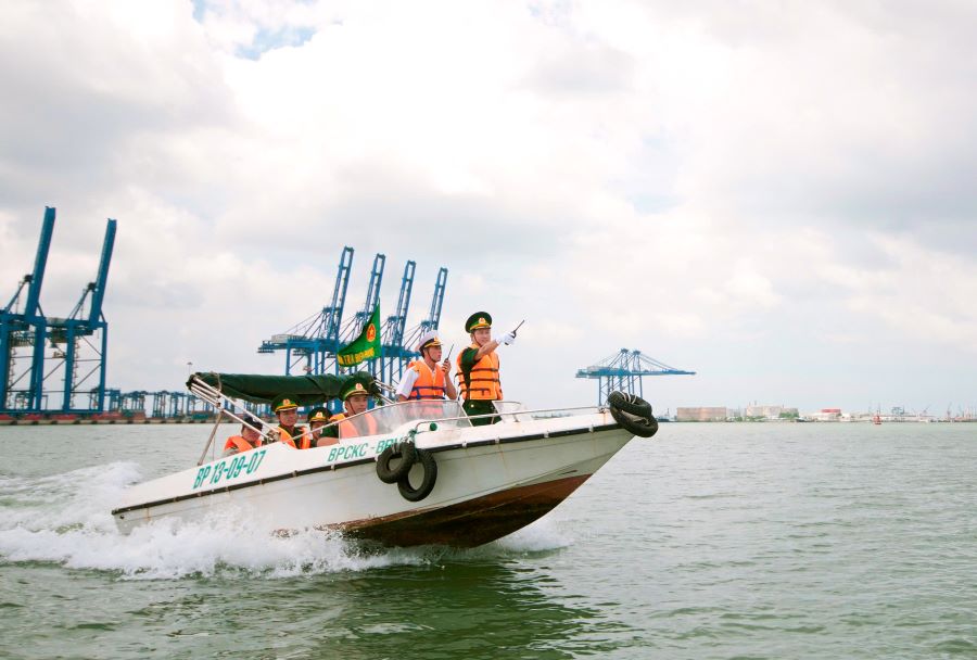 Lực lượng Bộ đội Bi&ecirc;n ph&ograve;ng Th&agrave;nh phố Hồ Ch&iacute; Minh tổ chức tuần tra, kiểm so&aacute;t đảm bảo an ninh trật tự khu vực cửa khẩu cảng biển