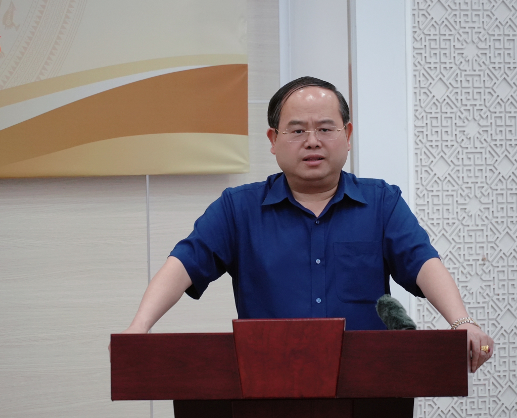 &Ocirc;ng Quản Minh Cường, Ủy vi&ecirc;n Trung ương Đảng, B&iacute; thư Tỉnh ủy, Trưởng Đo&agrave;n ĐBQH tỉnh Quảng Ninh, khẳng định, tỉnh sẽ lu&ocirc;n tạo sự th&ocirc;ng tho&aacute;ng, thuận lợi nhất cho doanh nghiệp trong qu&aacute; tr&igrave;nh th&ocirc;ng quan XNK