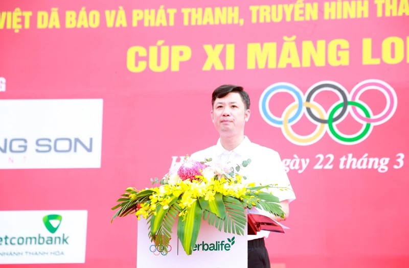 Giám đốc Sở Văn hóa, Thể thao và Du lịch Lê Văn Trung phát biểu khai mạc. Giám đốc Sở Văn hóa, Thể thao và Du lịch Lê Văn Trung phát biểu khai mạc.