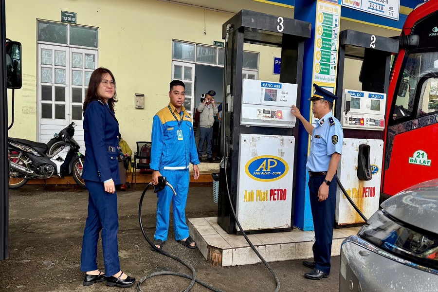 Lâm Đồng tăng cường kiểm tra, xử lý vi phạm trong kinh doanh xăng dầu