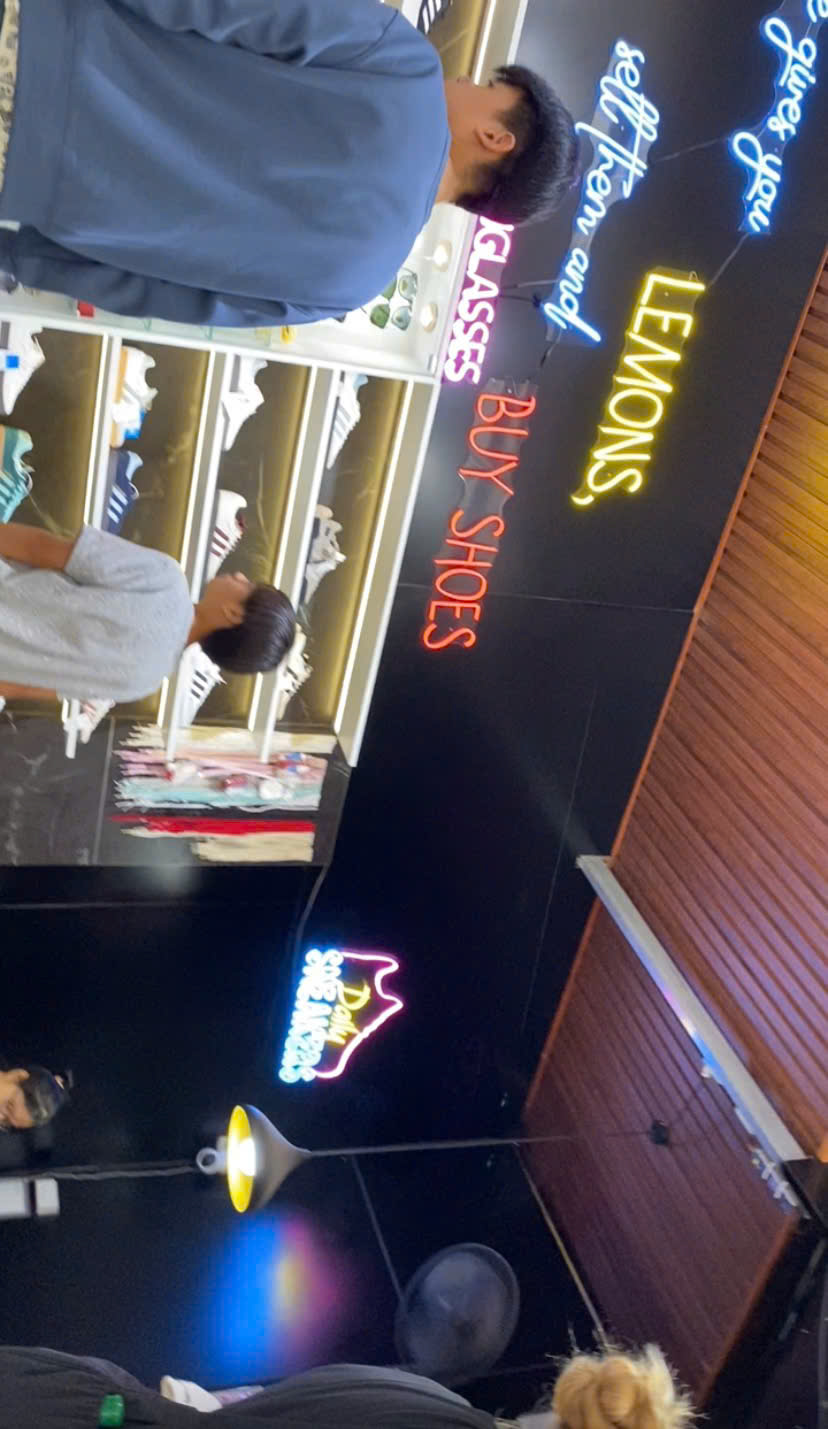 Khảo s&aacute;t tại cơ sở kinh doanh gi&agrave;y, k&iacute;nh mắt thời trang Lemons