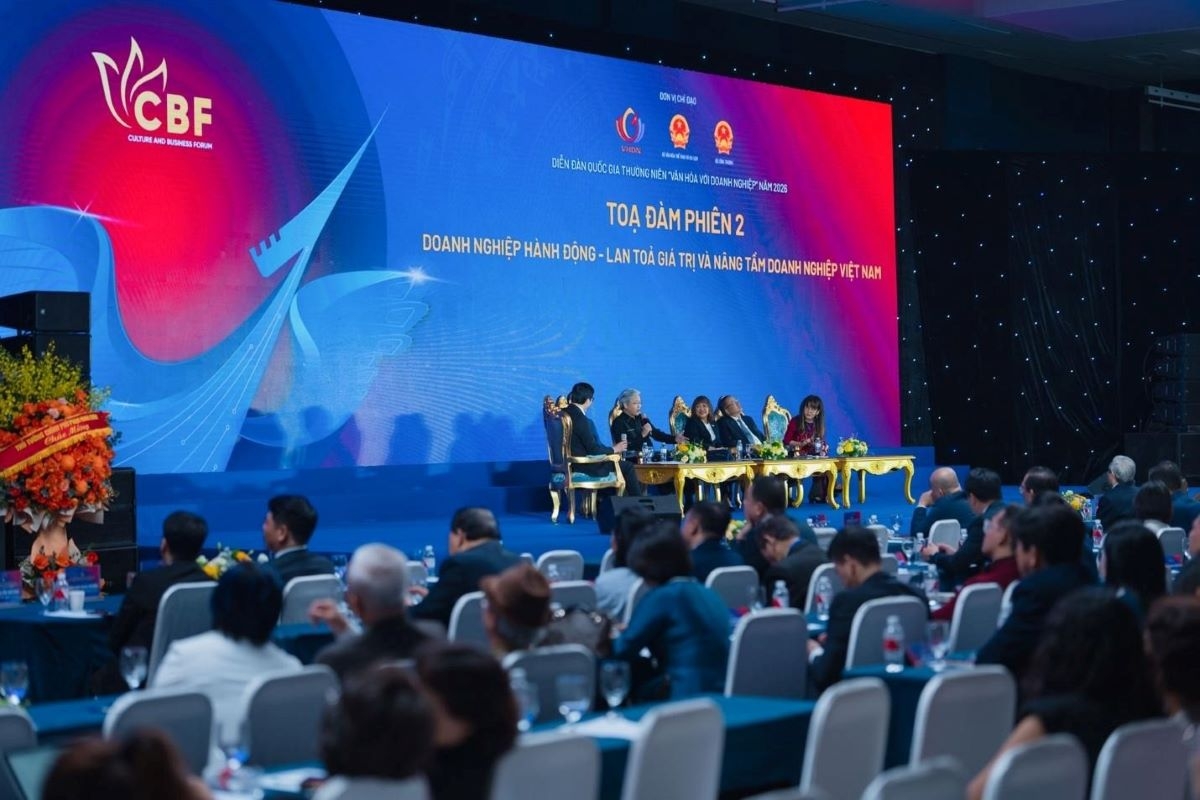 Các diễn giả tham dự phiên thảo luận Các diễn giả tham dự phiên thảo luận