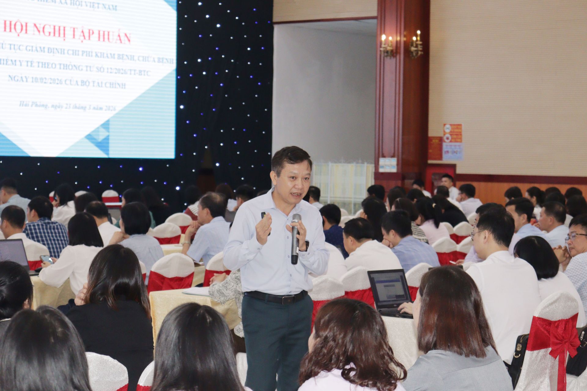 Đại diện c&aacute;c Ban nghiệp vụ của BHXH Việt Nam qu&aacute;n triệt tại Hội nghị.