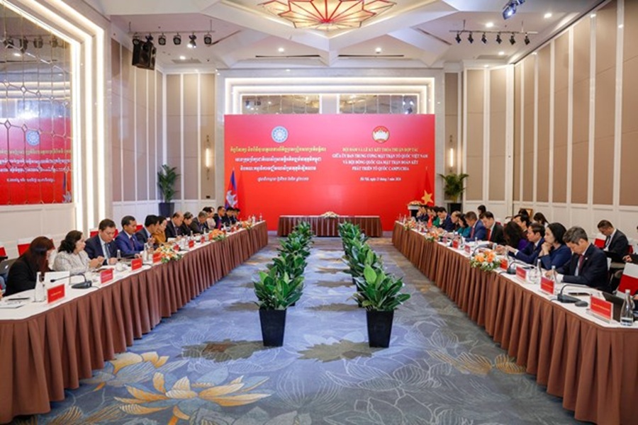 Quang cảnh hội đ&agrave;m