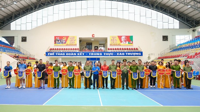 Gần 100 vận động viên tranh tài tại giải Pickleball Công an tỉnh