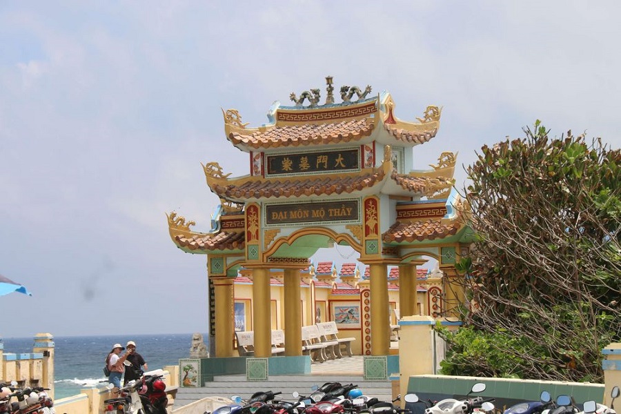 Khu quần thể di tích Mộ Thầy, thôn Đông Hải, Đặc khu Phú Quý Khu quần thể di tích Mộ Thầy, thôn Đông Hải, Đặc khu Phú Quý