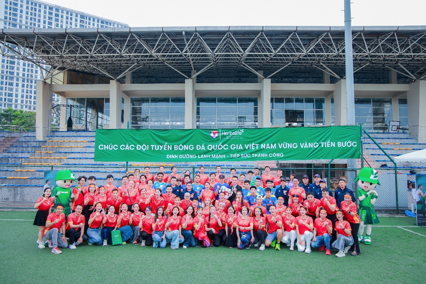 Herbalife Việt Nam cùng Liên đoàn Bóng đá Việt Nam tiếp sức Đội tuyển Bóng đá Quốc gia Việt Nam chuẩn bị cho mùa giải mới 2026