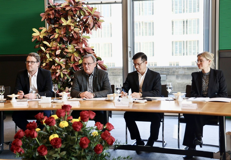 Ph&oacute; Chủ tịch Quốc hội Bodo Ramelow khẳng định Đức lu&ocirc;n coi trọng vai tr&ograve;, vị thế của Việt Nam tại Ấn Độ Dương - Th&aacute;i B&igrave;nh Dương v&agrave; tr&ecirc;n thế giới - Ảnh: VGP/Thu Sa