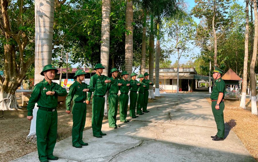 C&aacute;c chiến sĩ mới dần h&ograve;a nhập tốt với m&ocirc;i trường qu&acirc;n ngũ qua những b&agrave;i học đầu ti&ecirc;n