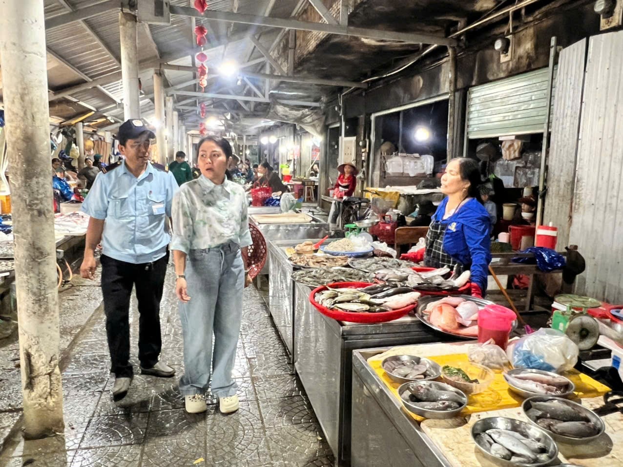 C&aacute;c chợ truyền thống đang tăng cường c&ocirc;ng t&aacute;c kiểm tra về gi&aacute;, an to&agrave;n vệ sinh thực phẩm...