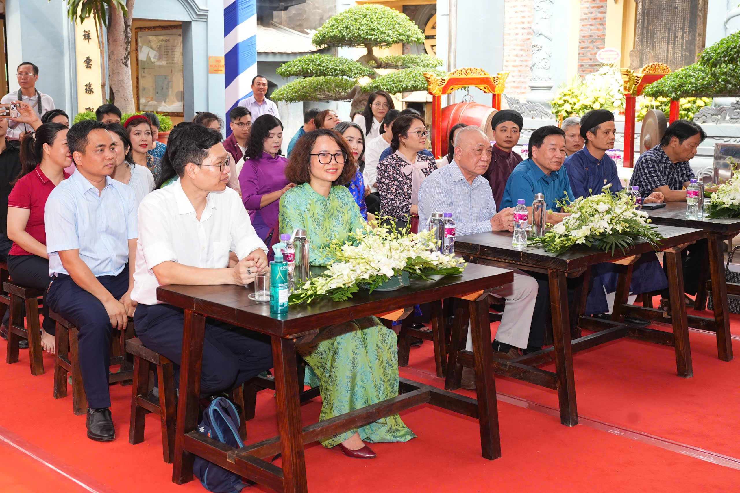 Đại biểu tham dự chương tr&igrave;nh.