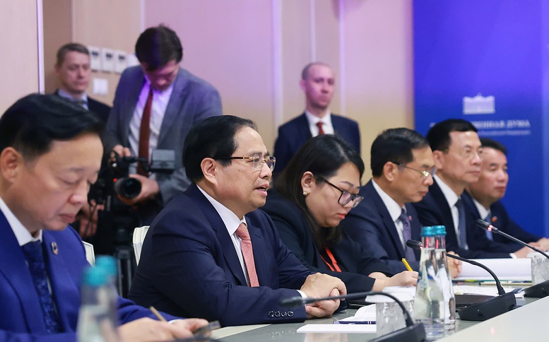Thủ tướng Ch&iacute;nh phủ Phạm Minh Ch&iacute;nh thống nhất một số định hướng lớn để định vị lại v&agrave; n&acirc;ng tầm to&agrave;n diện hợp t&aacute;c Việt Nam - Nga - Ảnh: VGP/Nhật Bắc