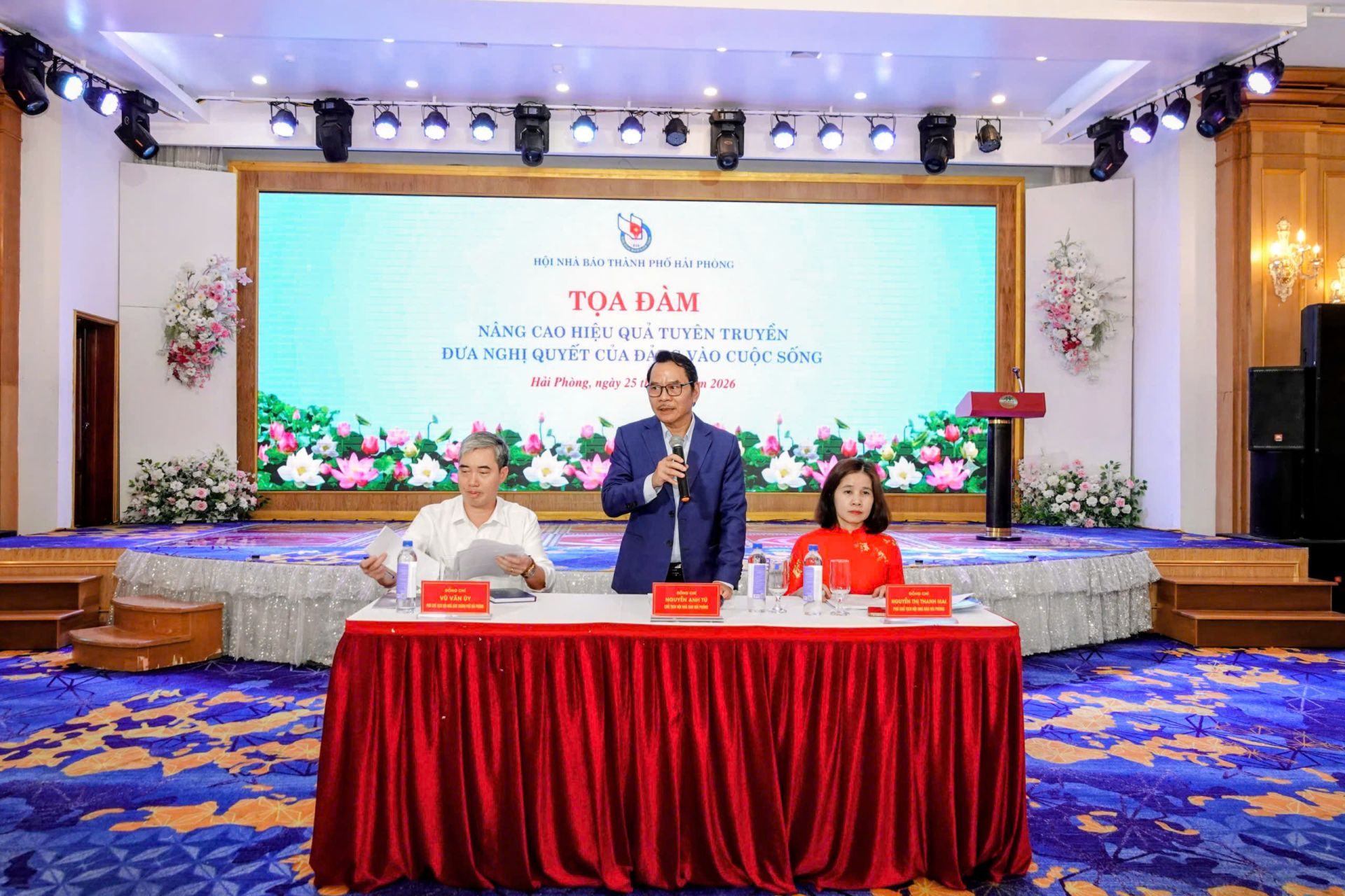 Tọa đàm Nâng cao hiệu quả tuyên truyền, đưa Nghị quyết của Đảng vào cuộc sống