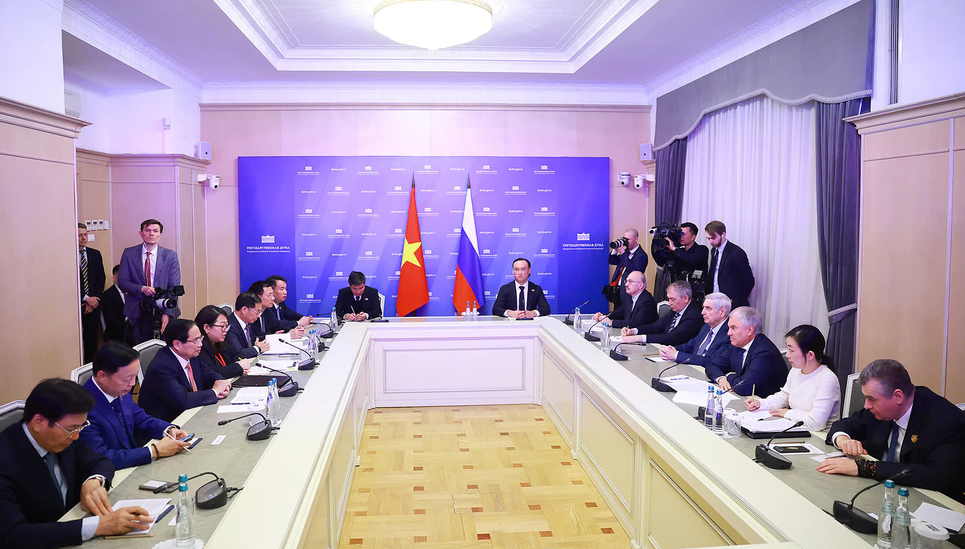 Hai b&ecirc;n tin tưởng rằng Quốc hội hai b&ecirc;n sẽ tiếp tục tạo điều kiện thuận lợi để triển khai c&aacute;c thỏa thuận giữa l&atilde;nh đạo cấp cao hai nước - Ảnh: VGP/Nhật Bắc