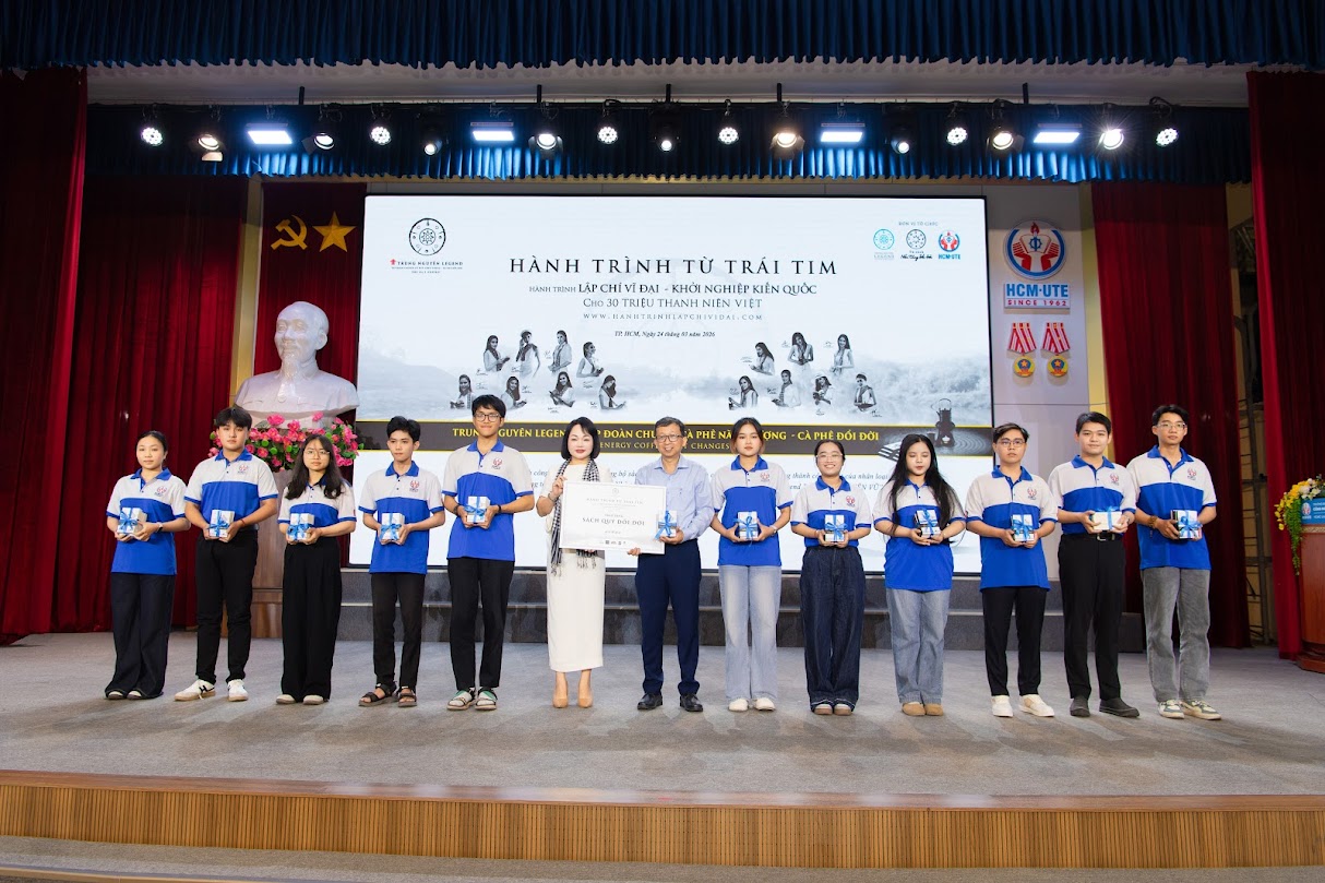 Hành trình Từ Trái Tim lan tỏa tri thức và khát vọng lớn đến sinh viên TP.HCM