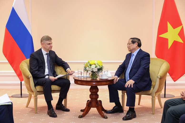 Thủ tướng mong muốn vận tải đường sắt liên vận quốc tế giữa Việt Nam - Liên bang Nga cần được khôi phục và mạnh mẽ, hiệu quả hơn - Ảnh: VGP/Nhật Bắc Thủ tướng mong muốn vận tải đường sắt liên vận quốc tế giữa Việt Nam - Liên bang Nga cần được khôi phục và mạnh mẽ, hiệu quả hơn - Ảnh: VGP/Nhật Bắc