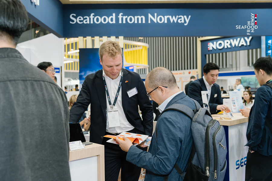 Nh&agrave; xuất khẩu hải sản Na Uy Salmar g&oacute;p mặt tại triển l&atilde;m Food & Hospitality Vietnam 2026 tại gian h&agrave;ng của NSC