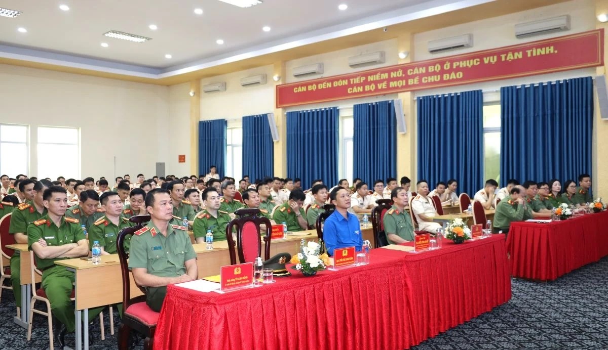 C&aacute;c đại biểu tham dự hội nghị