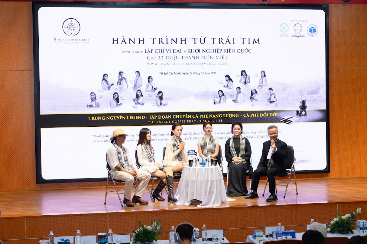 Điểm nhấn của chương tr&igrave;nh l&agrave; c&aacute;c phi&ecirc;n tọa đ&agrave;m giao lưu