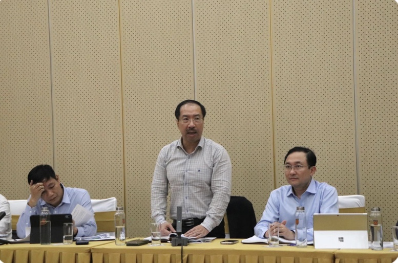 Cục trưởng Cục Phổ biến, giáo dục pháp luật và Trợ giúp pháp lý Cù Thu Anh tiếp thu các ý kiến góp ý tại cuộc họp. Ảnh: VGP/DA Cục trưởng Cục Phổ biến, giáo dục pháp luật và Trợ giúp pháp lý Cù Thu Anh tiếp thu các ý kiến góp ý tại cuộc họp. Ảnh: VGP/DA