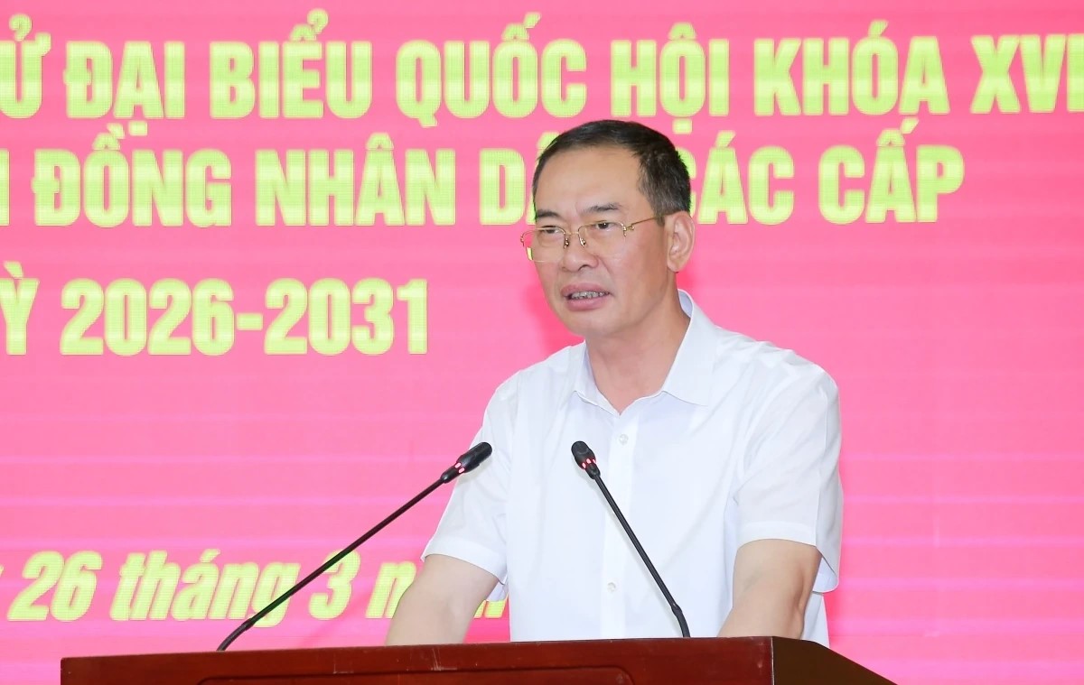 Đồng chí Trịnh Tuấn Sinh, Phó Bí thư Tỉnh ủy, Chủ tịch Ủy ban MTTQ tỉnh phát biểu tại hội nghị. Đồng chí Trịnh Tuấn Sinh, Phó Bí thư Tỉnh ủy, Chủ tịch Ủy ban MTTQ tỉnh phát biểu tại hội nghị.