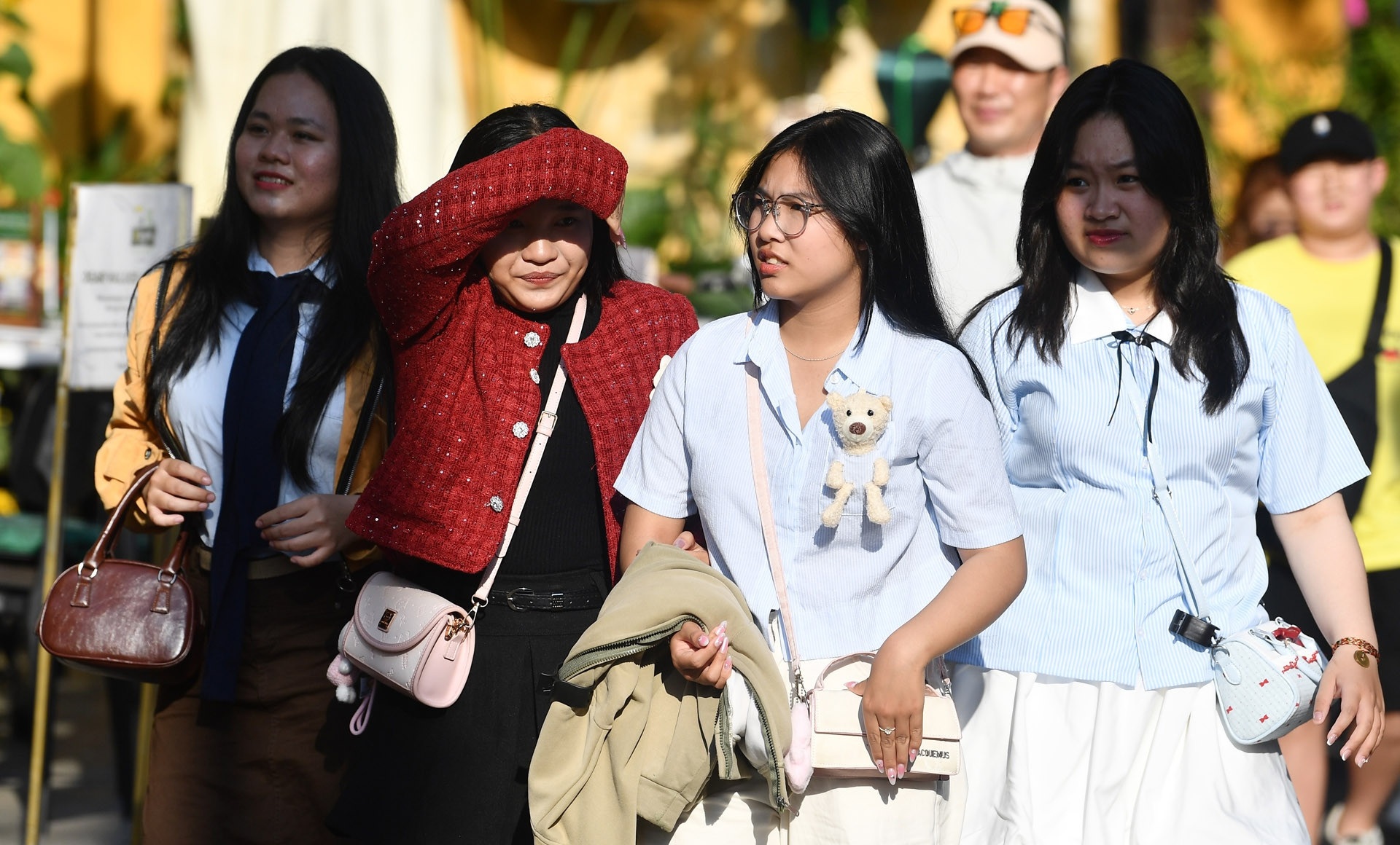 Thời tiết ngày 26/3: Miền Bắc hửng nắng, nhiệt tăng nhẹ; cuối tuần đón không khí lạnh gây mưa