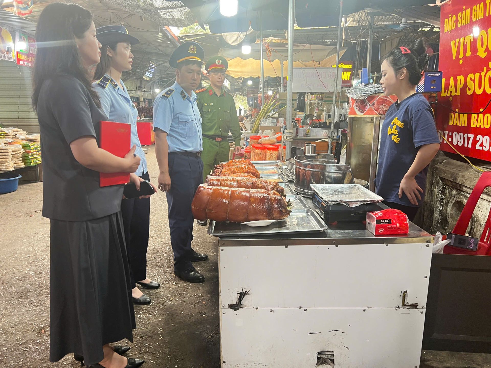 Lạng Sơn: Khẩn trương chấn chỉnh tình trạng mất vệ sinh an toàn thực phẩm tại khu vực đền Chầu Năm Suối Lân