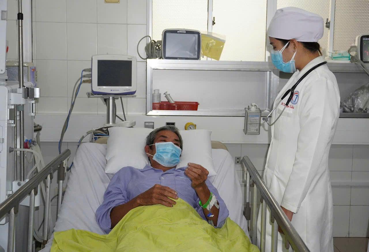 Cần Thơ: Ba người đàn ông nhập viện cấp cứu do ngộ độc canh chua cá nóc