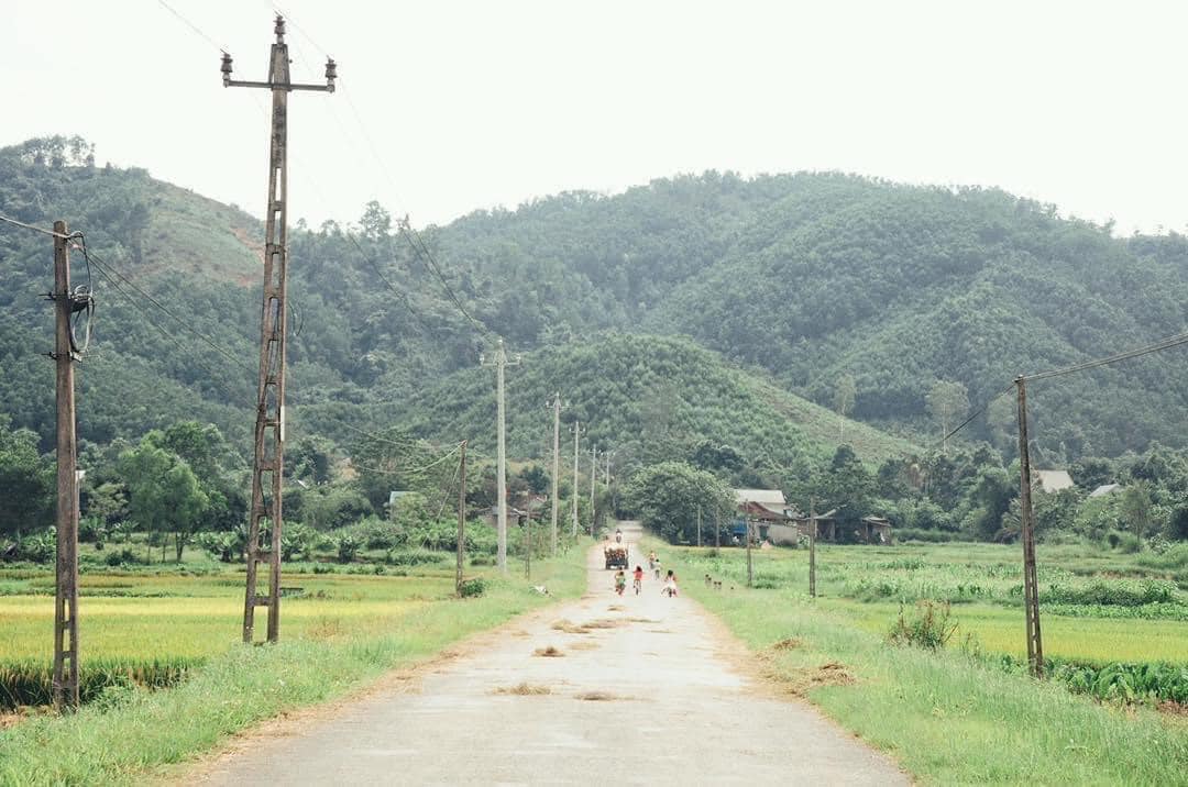 Một đoạn đường Hống Th&aacute;i (A Lưới)