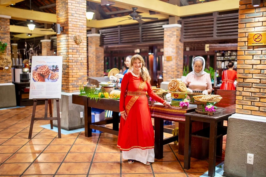 Du khách rất thích được trải nghiệm, khám phá ẩm thực địa phương Du khách rất thích được trải nghiệm, khám phá ẩm thực địa phương